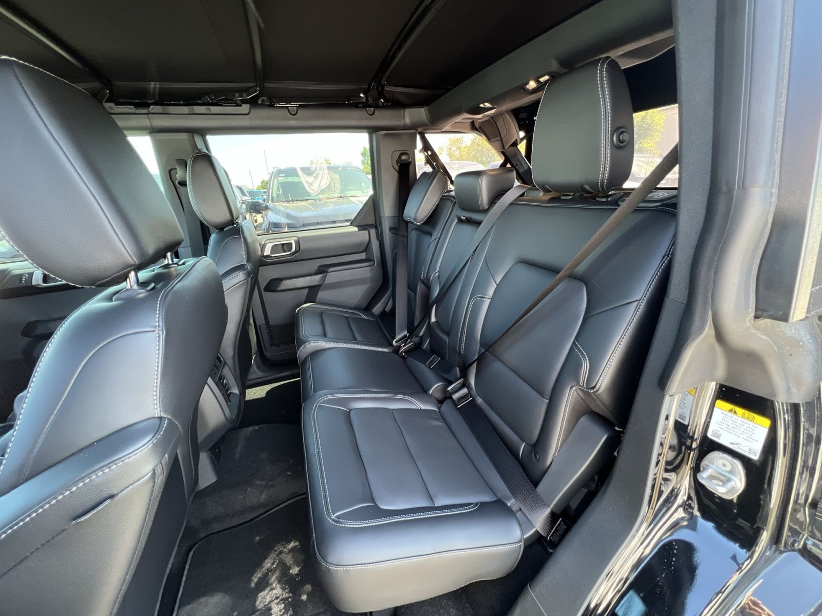 New 2025 Ford Bronco Outer Banks w/ Sasquatch Package AWD/4WD image 48