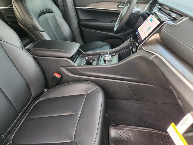 New 2025 Jeep Grand Cherokee Limited AWD/4WD image 10