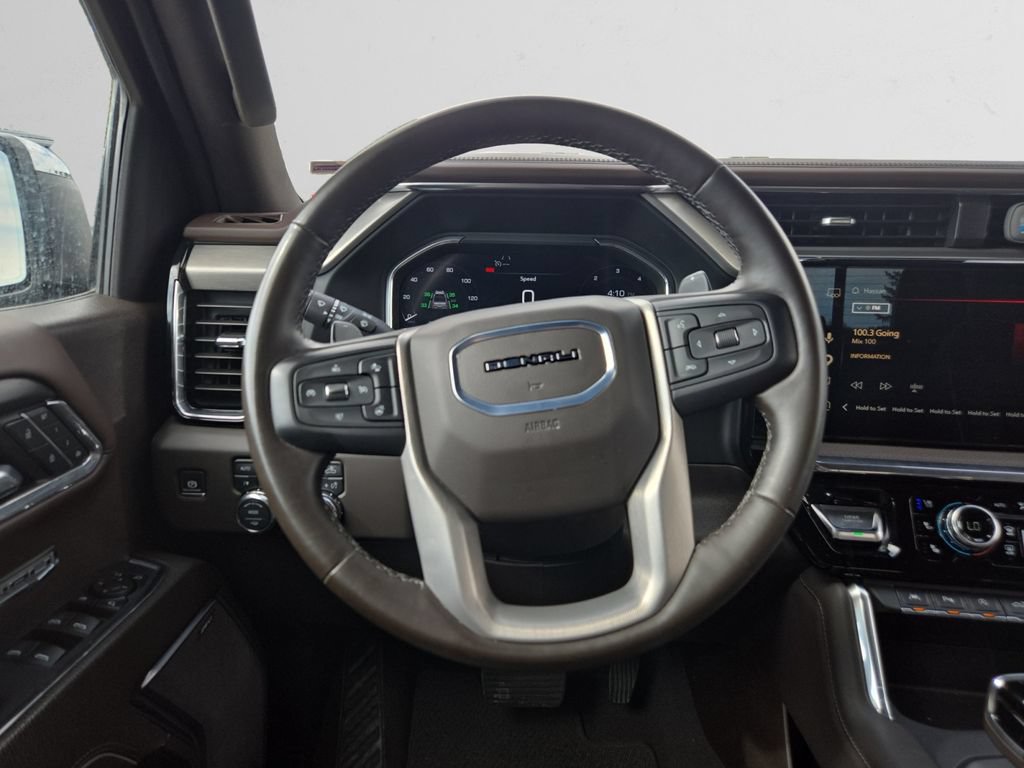 Used 2024 GMC Sierra 1500 Denali w/ Denali Reserve Package AWD/4WD image 13