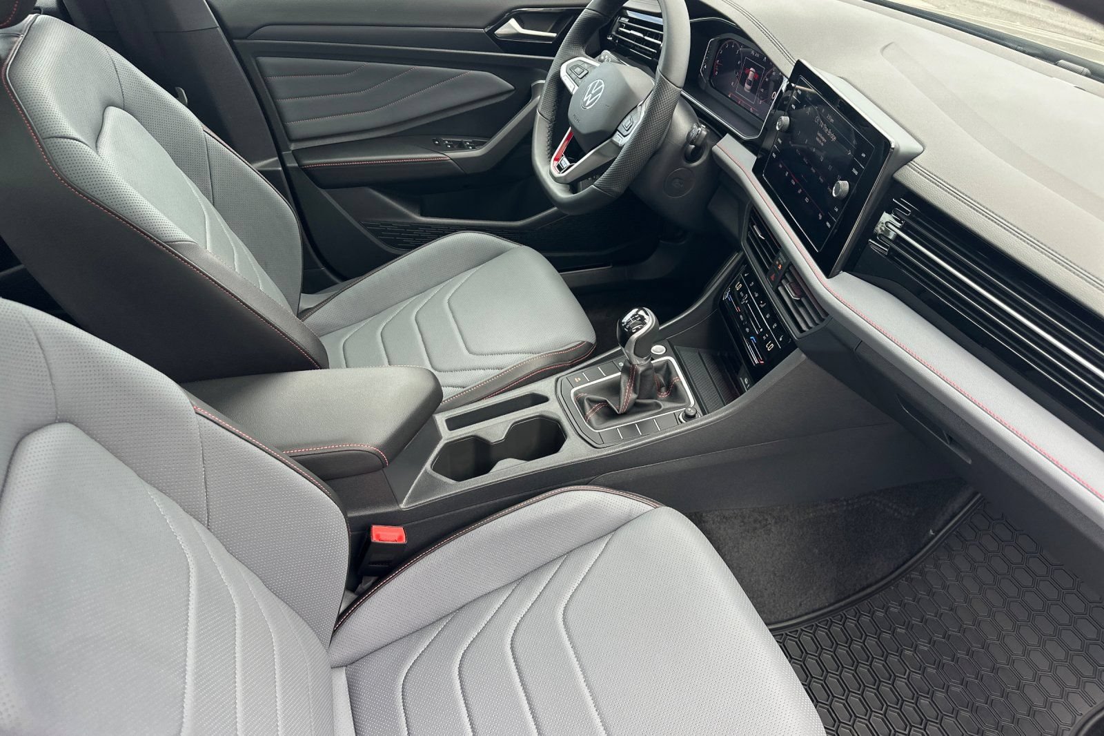 New 2026 Volkswagen Jetta GLI Autobahn FWD image 13