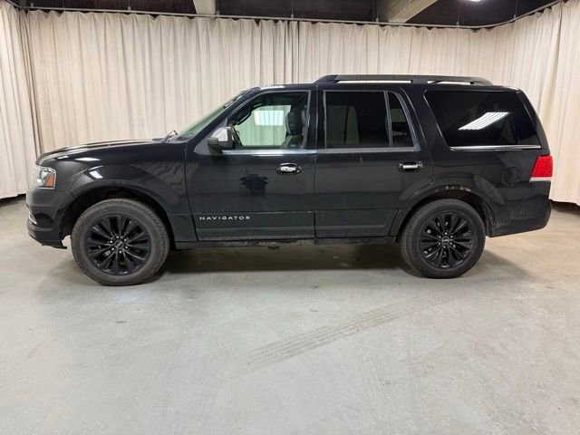 Used 2015 Lincoln Navigator 4WD image 9