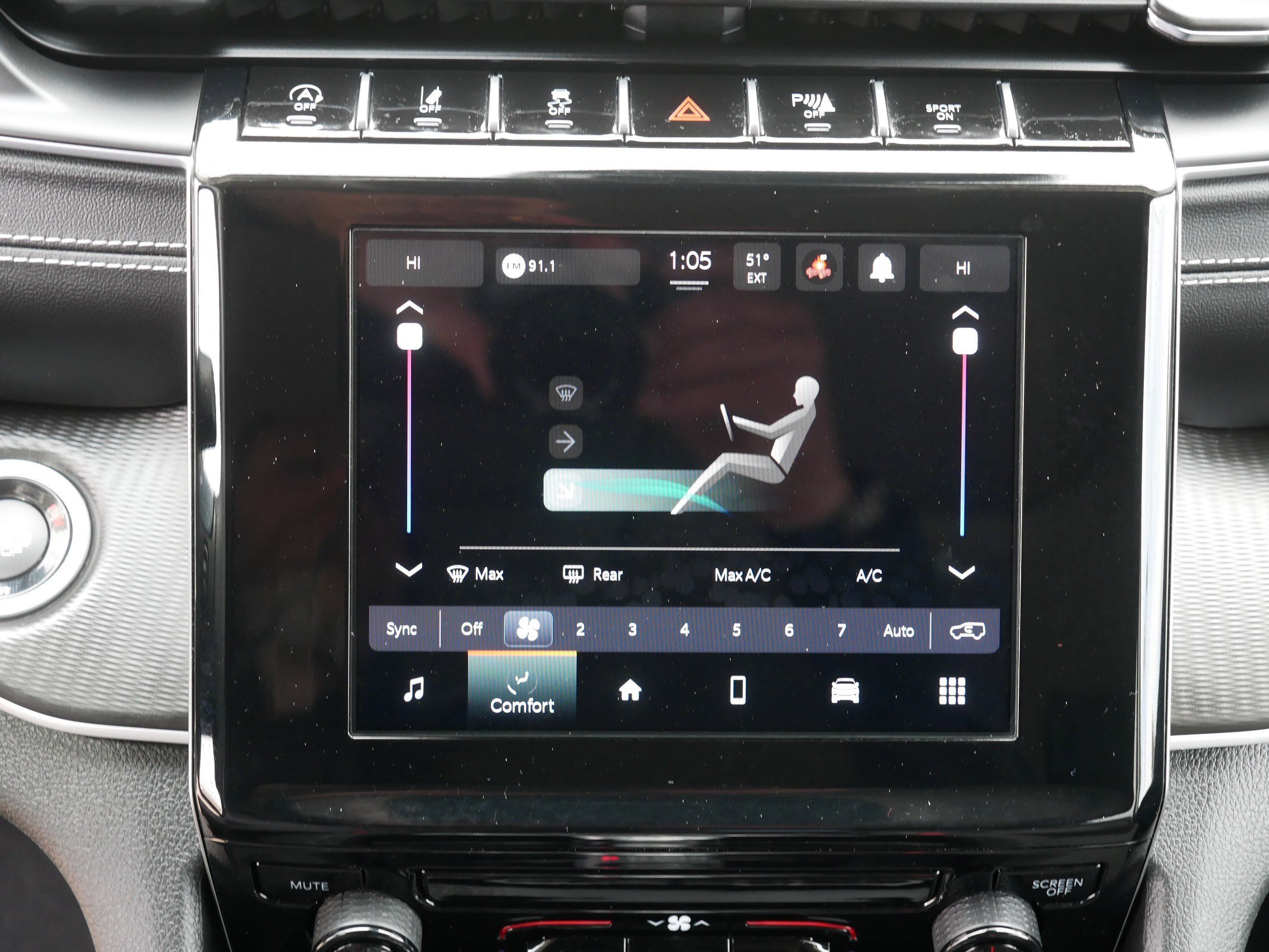 Used 2023 Jeep Grand Cherokee Laredo image 23