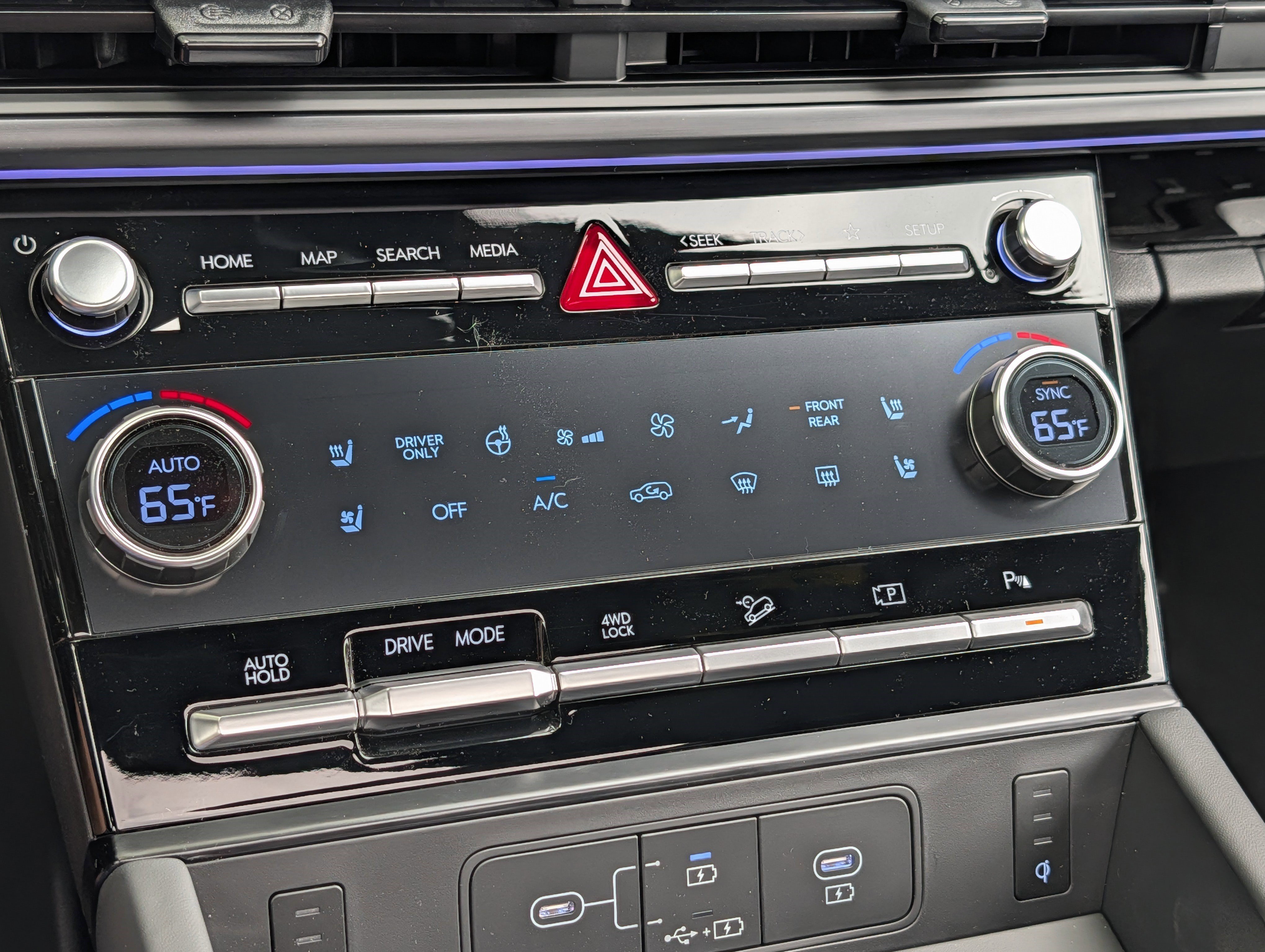New 2026 Hyundai Santa Fe Calligraphy AWD/4WD image 11