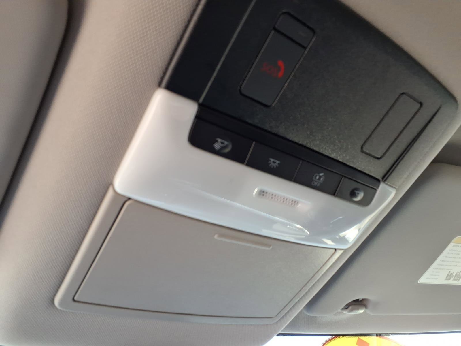 Used 2025 Nissan Rogue SV image 21