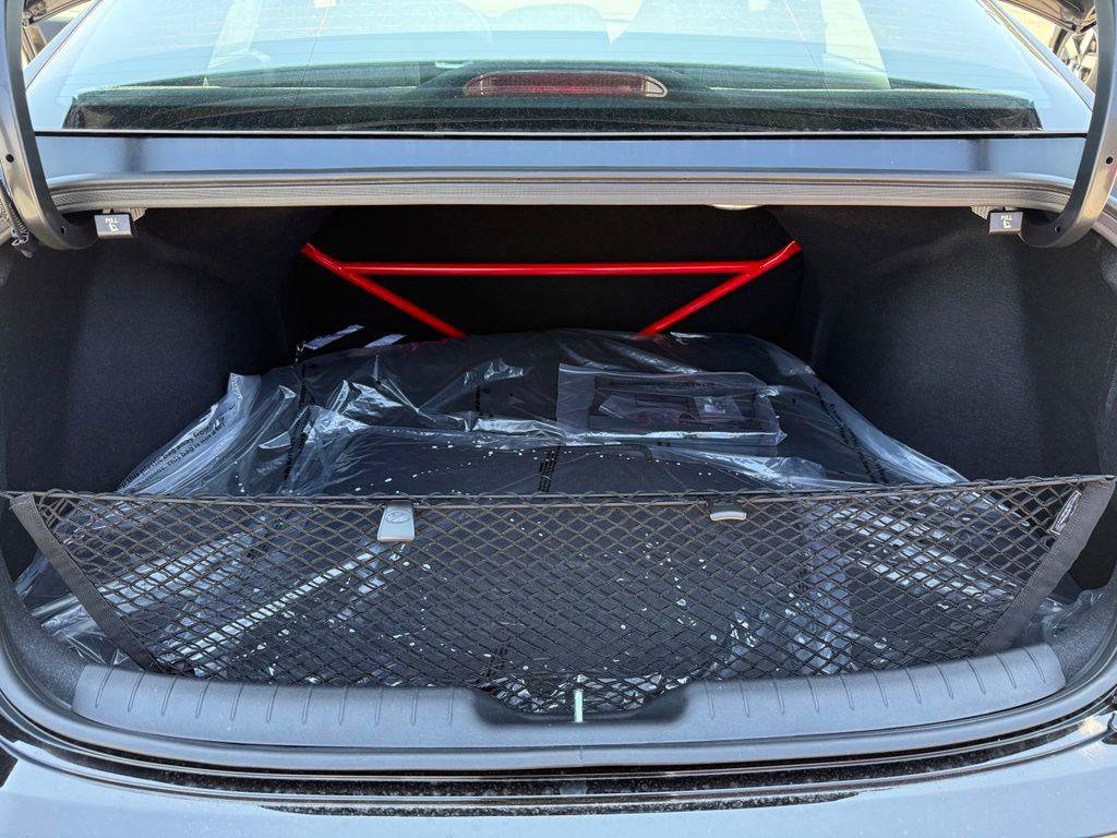 New 2026 Hyundai Elantra N FWD image 32