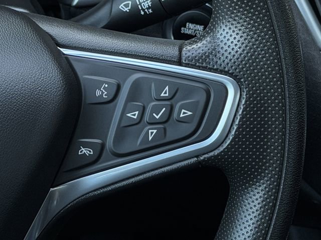 Used 2023 Chevrolet Malibu LT FWD image 14