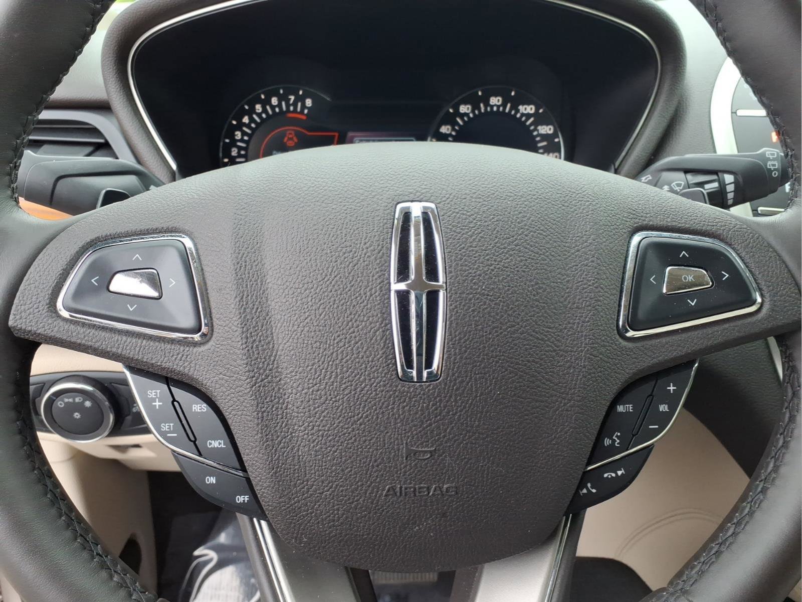 Used 2018 Lincoln MKC Select w/ Select Plus Package image 6