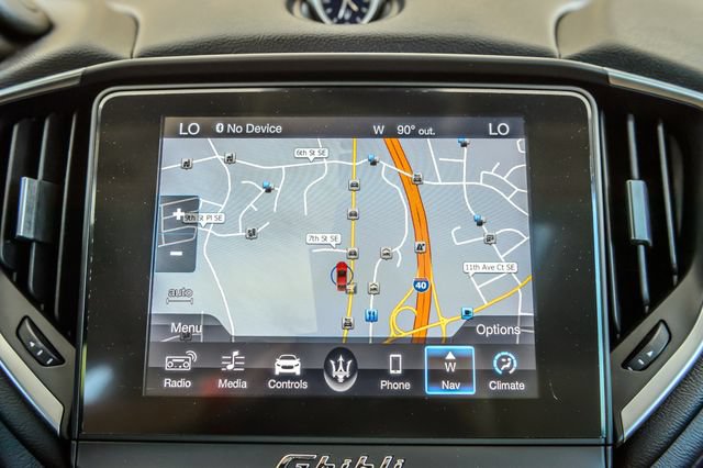 Used 2018 Maserati Ghibli RWD image 25