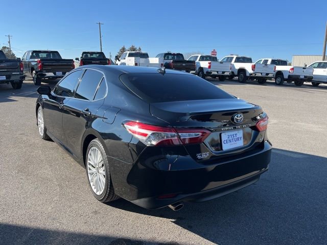 Used 2020 Toyota Camry XLE image 8