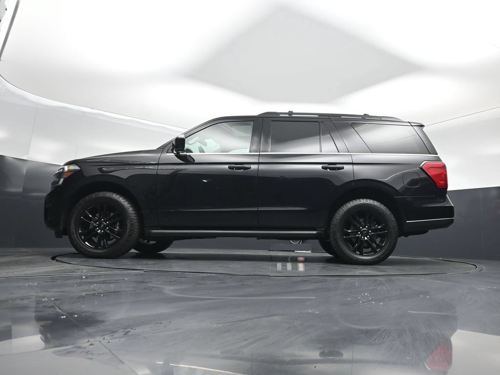 Certified 2024 Ford Expedition XLT AWD/4WD image 8