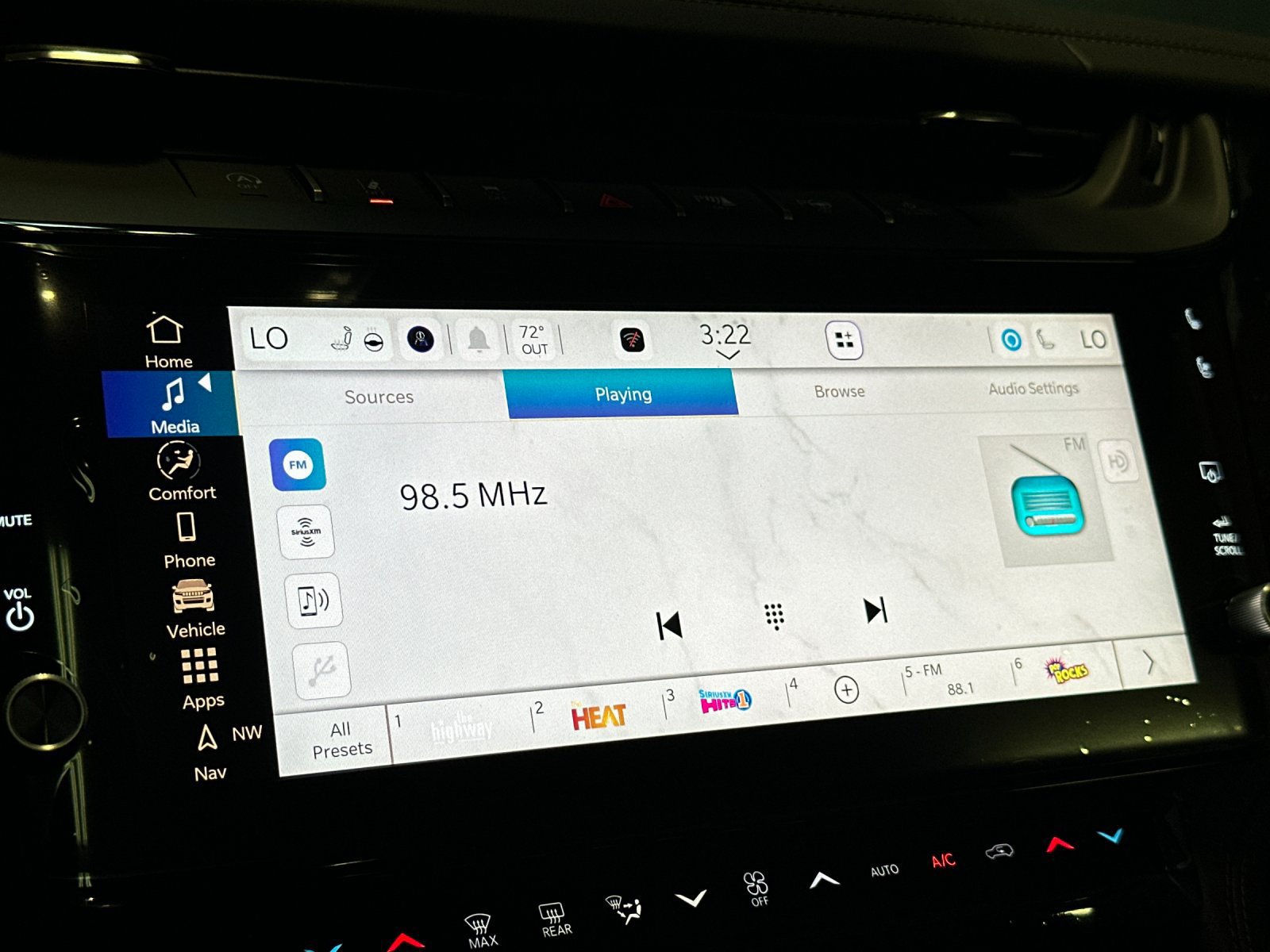 New 2026 Jeep Grand Cherokee Summit w/ MOPAR Finishing Package AWD/4WD image 17