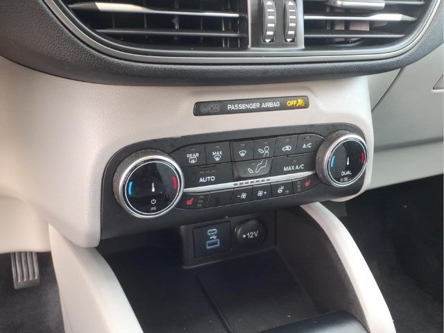 Used 2023 Ford Escape Active AWD/4WD image 17