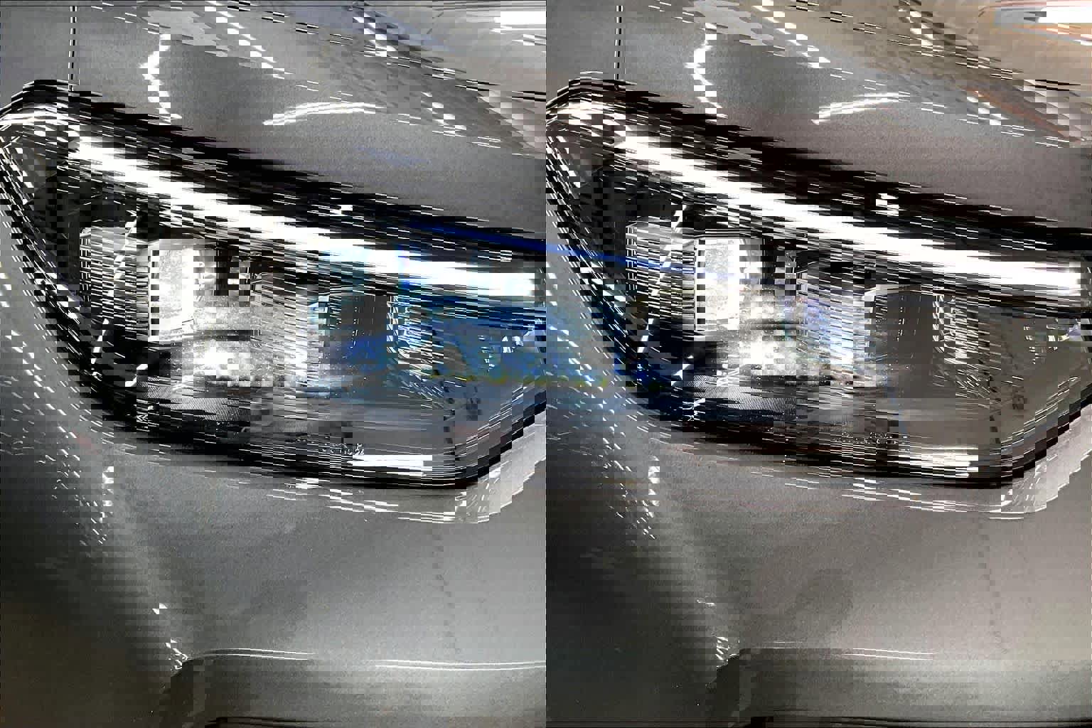 New 2026 Volkswagen Tiguan SE image 32