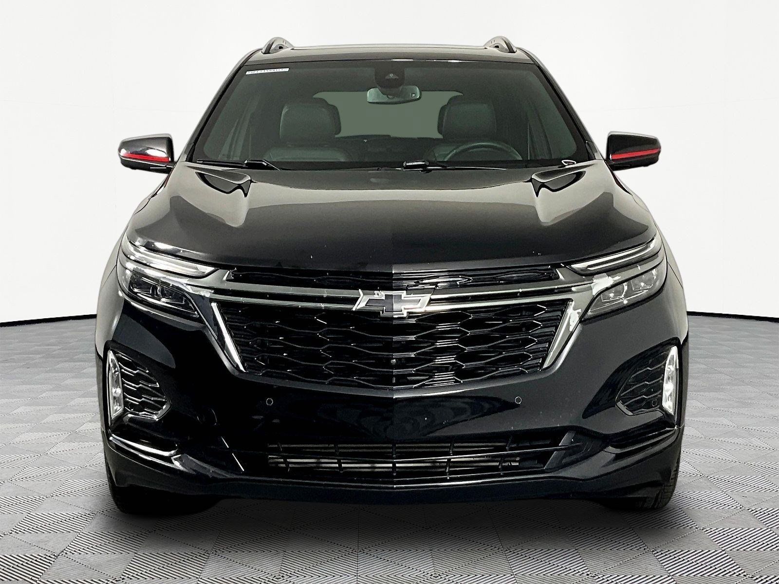 Used 2023 Chevrolet Equinox Premier AWD/4WD image 2