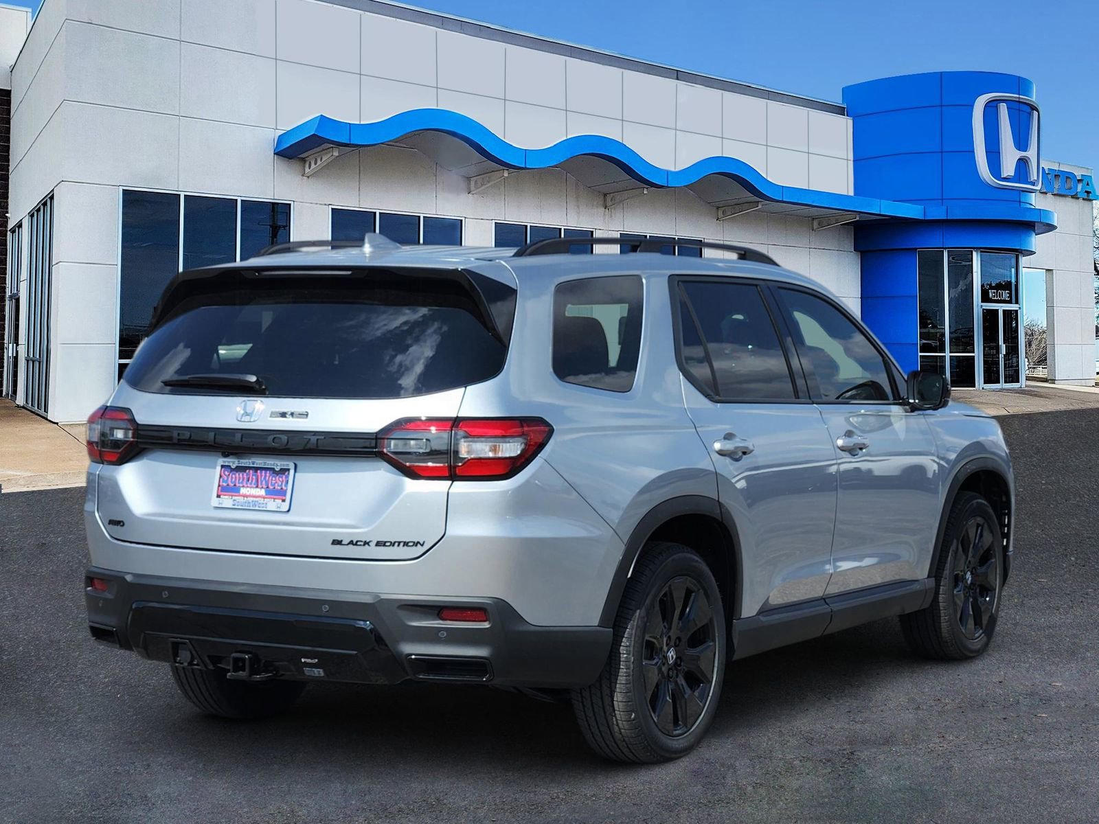 New 2026 Honda Pilot Black Edition image 5