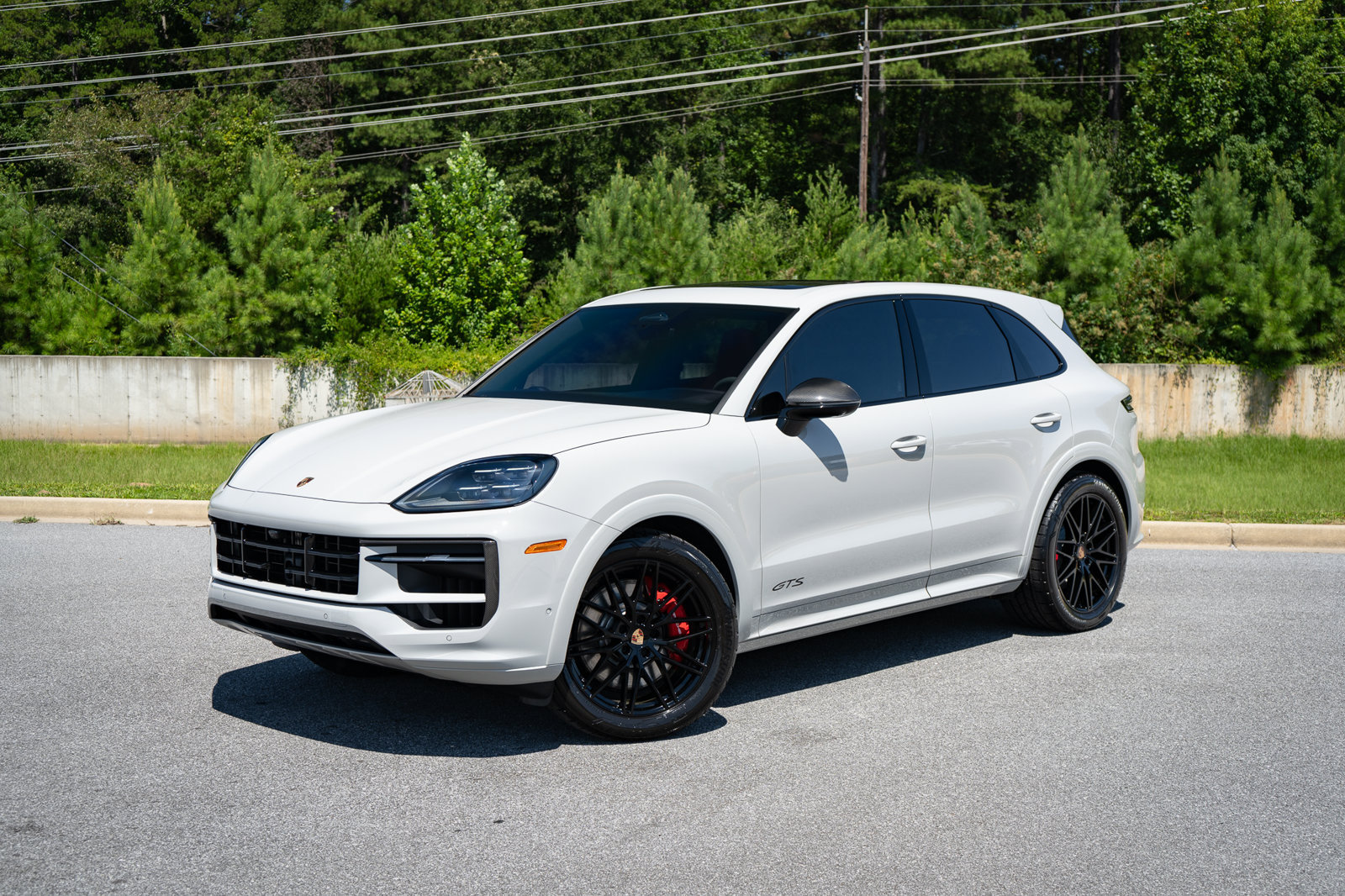 Used 2023 Porsche Cayenne GTS AWD/4WD image 4