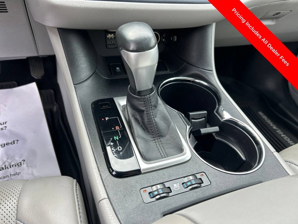 Used 2017 Toyota Highlander Limited AWD/4WD image 12