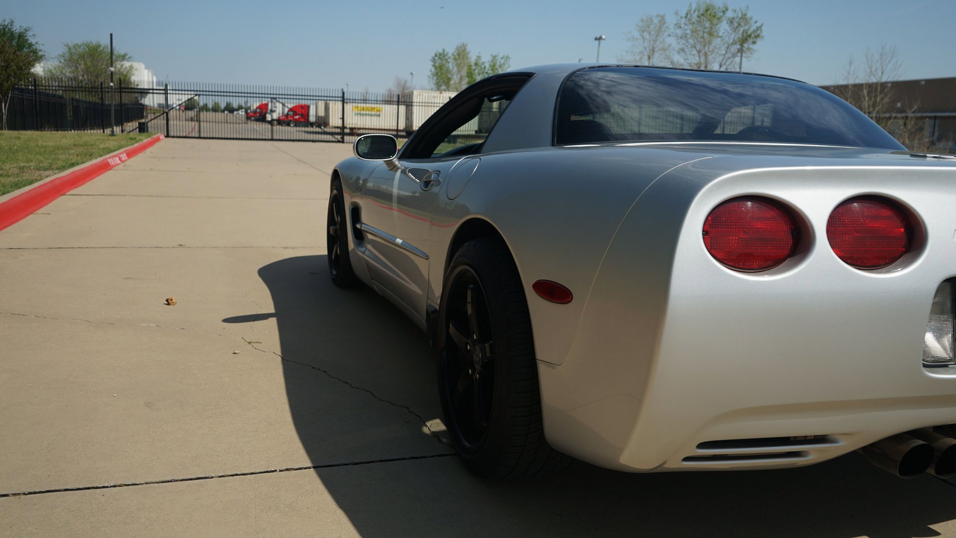 Used 2003 Chevrolet Corvette Z06 w/ Memory Package, 3 Drivers RWD image 29