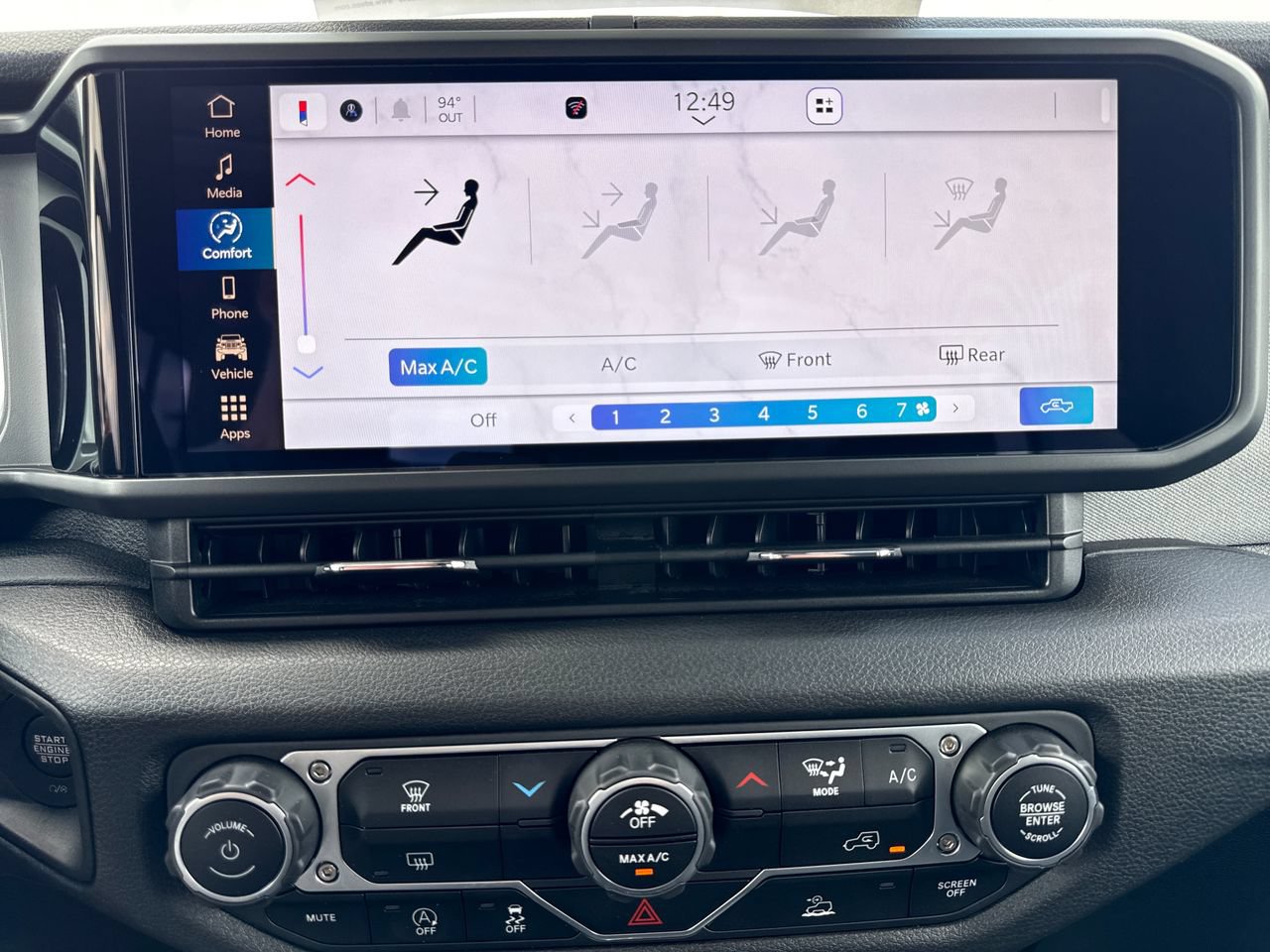 Used 2025 Jeep Gladiator Sport AWD/4WD image 19