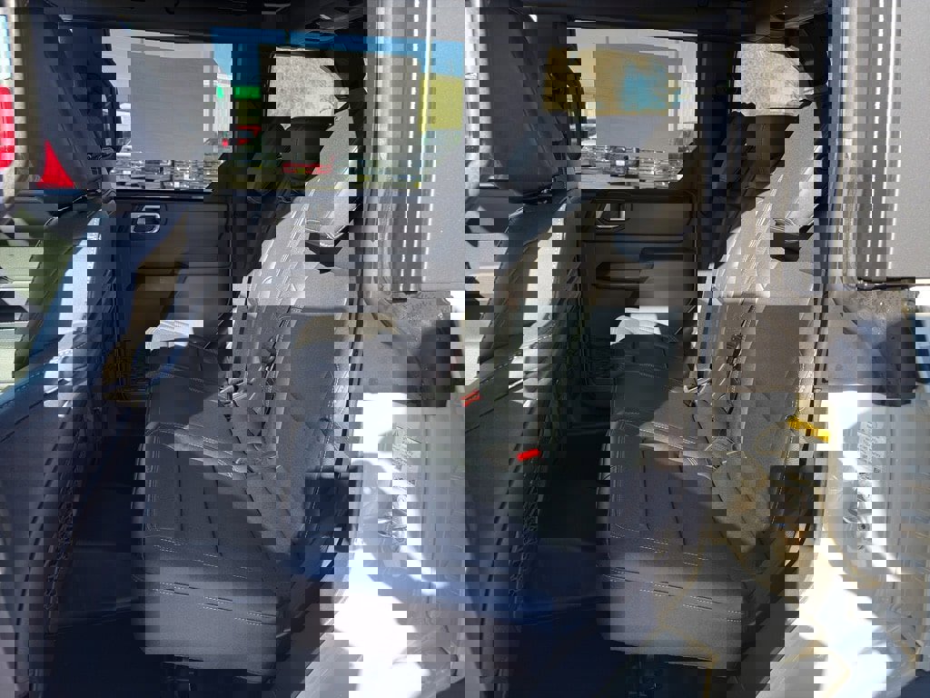 New 2025 Ford Bronco Badlands w/ Sasquatch Package image 22