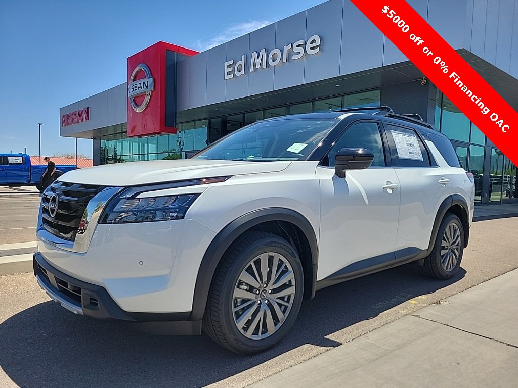 New 2025 Nissan Pathfinder SL w/ SL Premium Package image 1