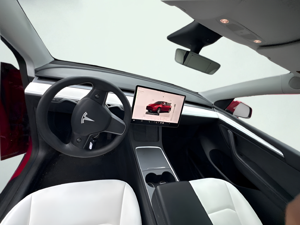 Used 2023 Tesla Model Y Long Range AWD/4WD image 3
