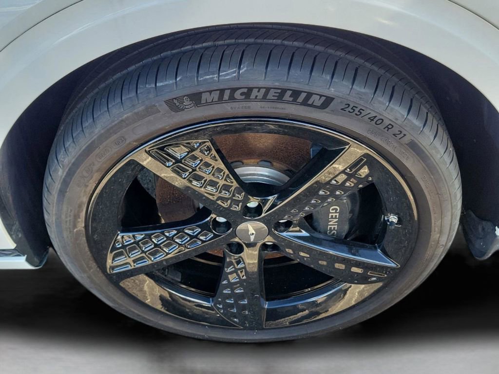 Used 2025 Genesis GV70 3.5T Sport w/ Sport Advanced Package image 10