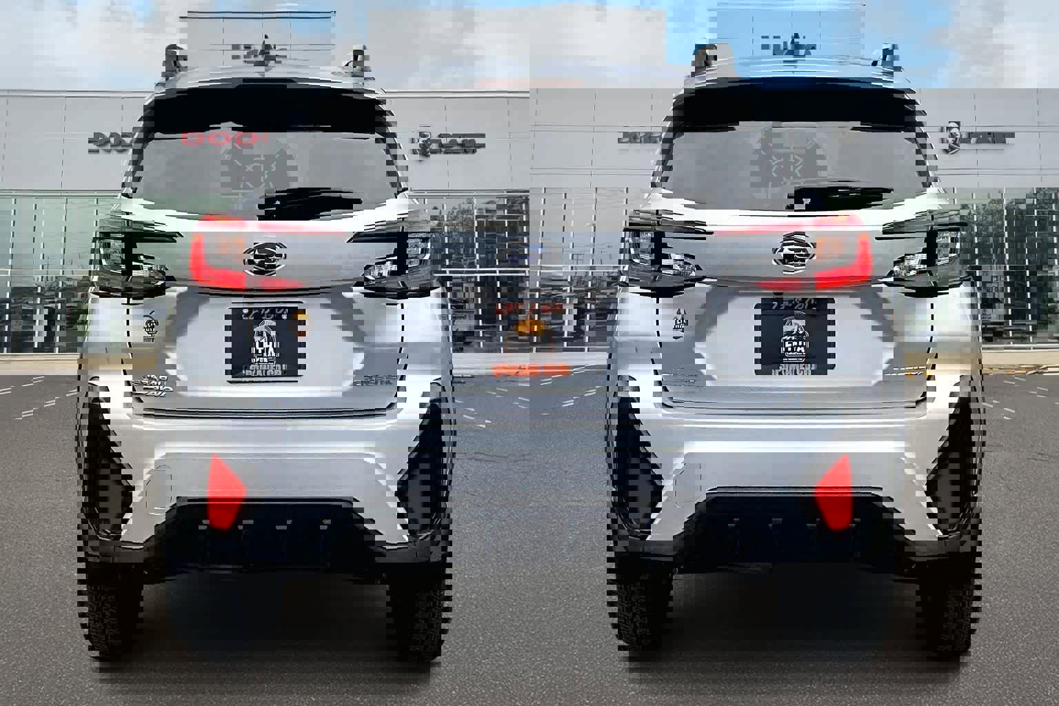 Used 2024 Subaru Crosstrek 2.0i Premium w/ Crosstrek Mirror Package image 5