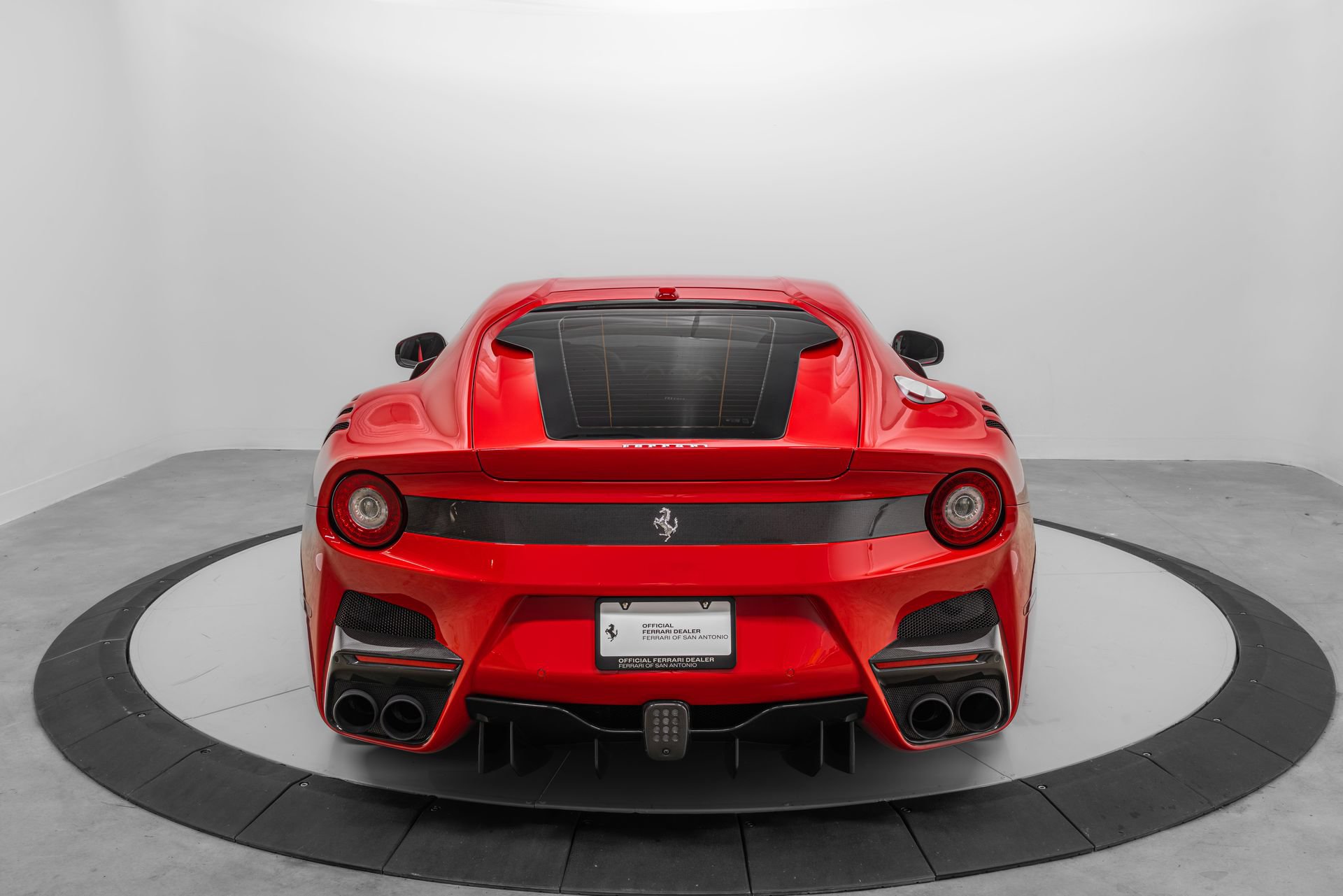 Certified 2016 Ferrari F12tdf RWD image 11