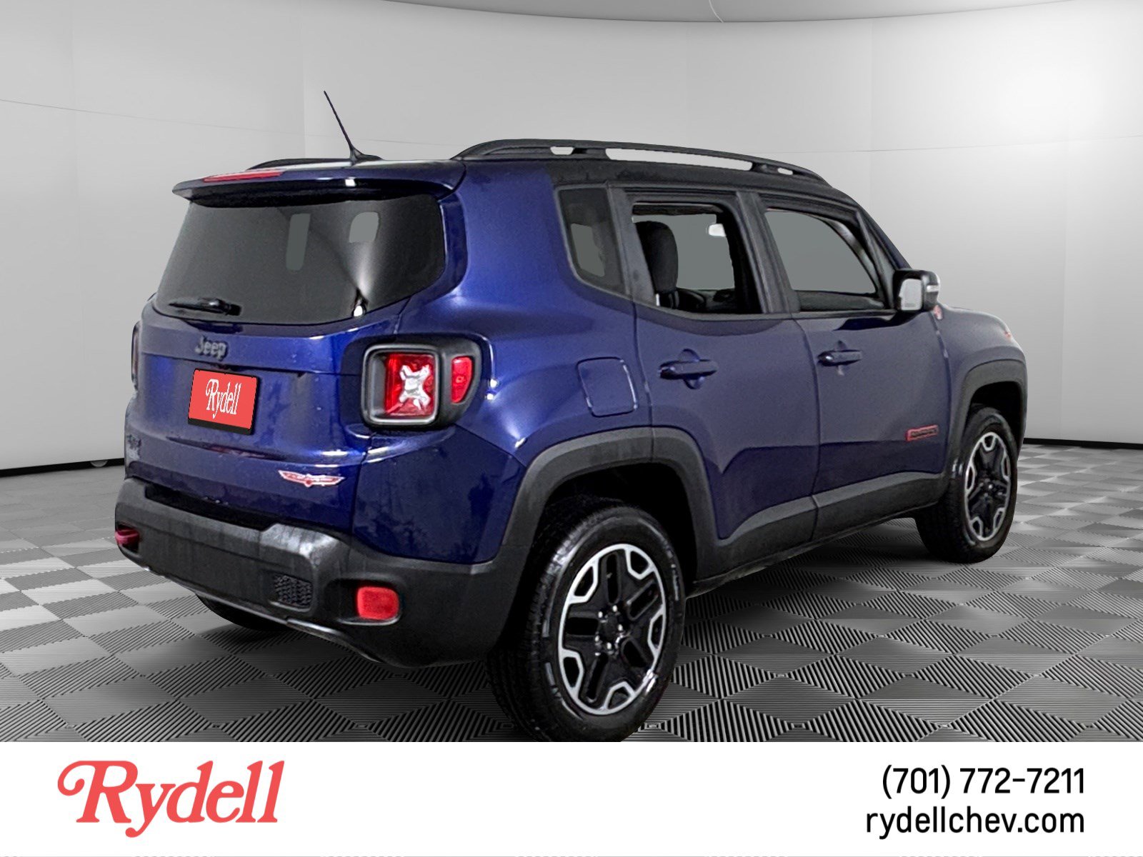 Used 2017 Jeep Renegade Trailhawk image 5