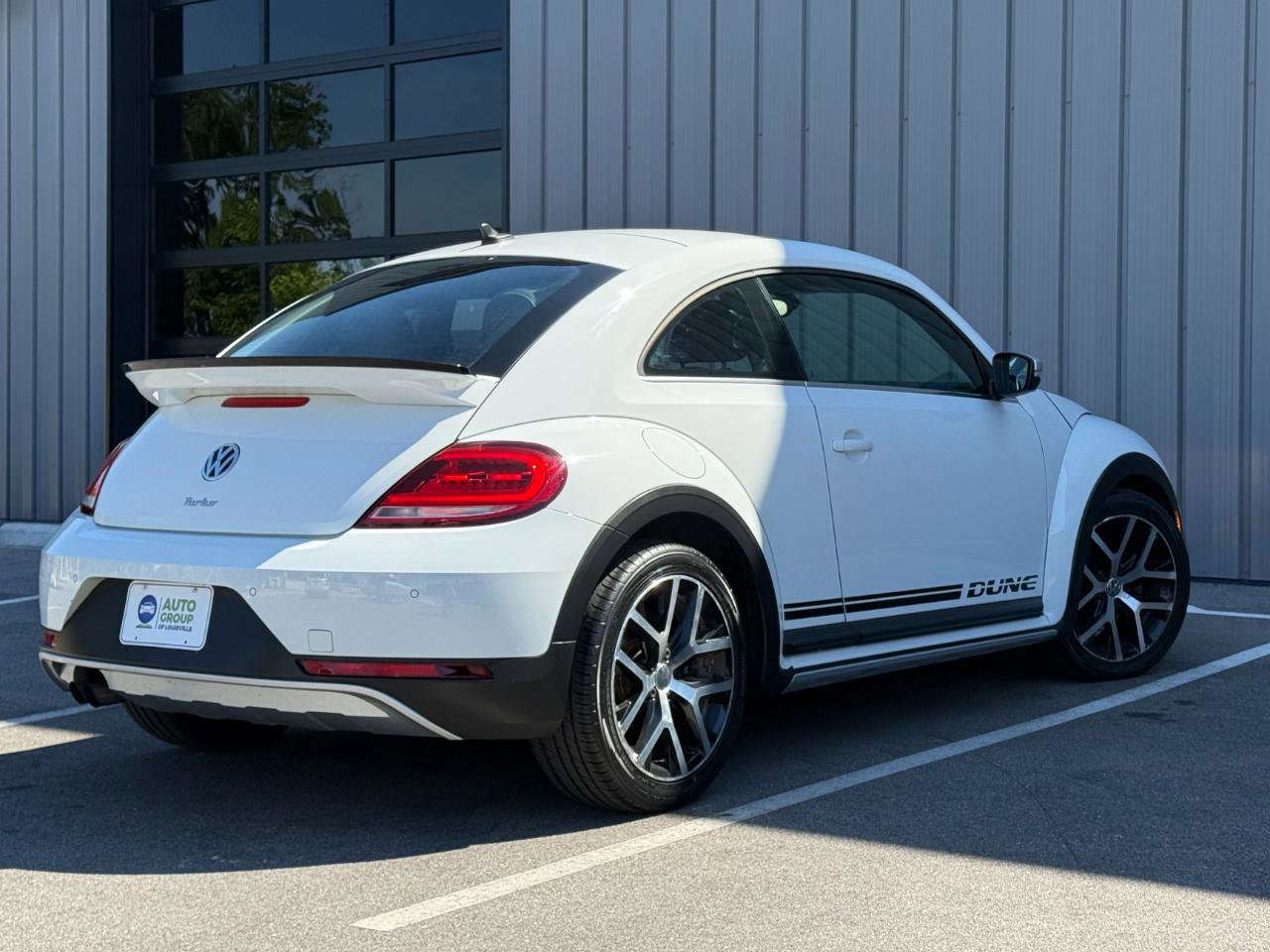 Used 2016 Volkswagen Beetle 1.8T Dune FWD image 5