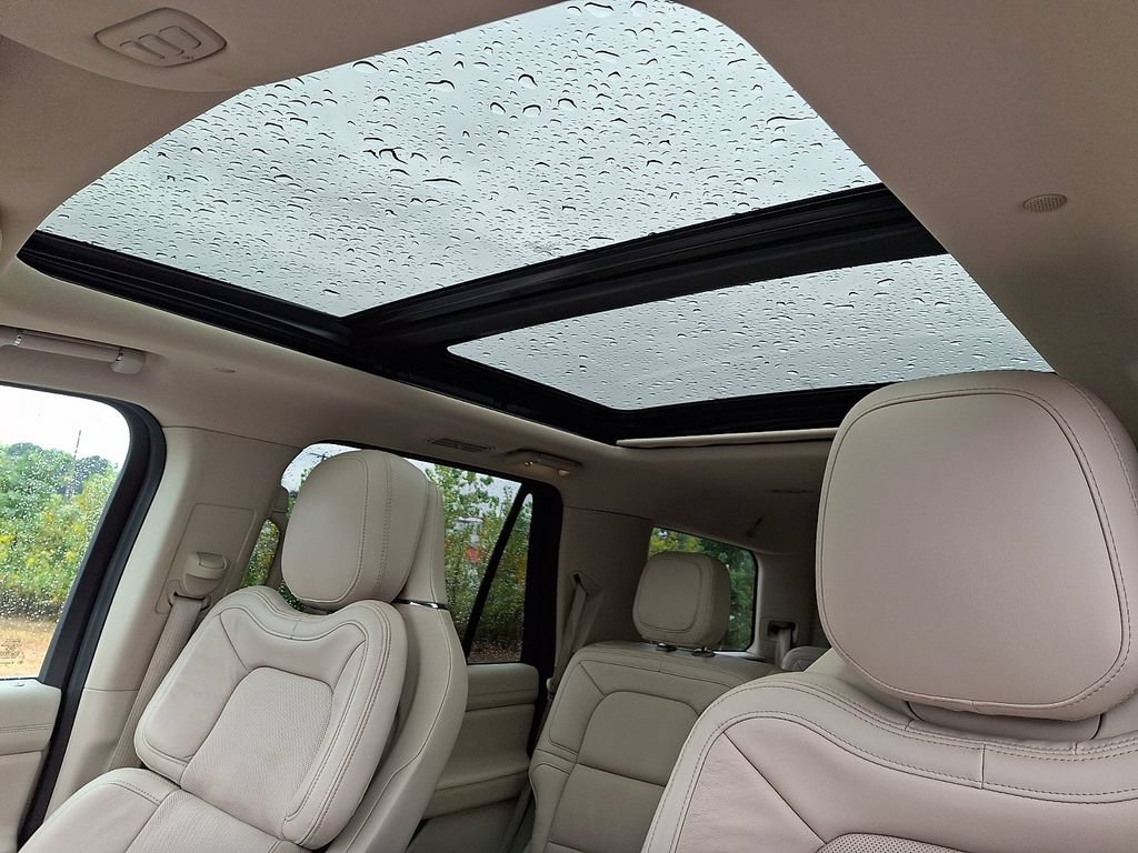 Certified 2020 Lincoln Navigator Reserve w/ Equipment Group 201A Reserve AWD/4WD image 15
