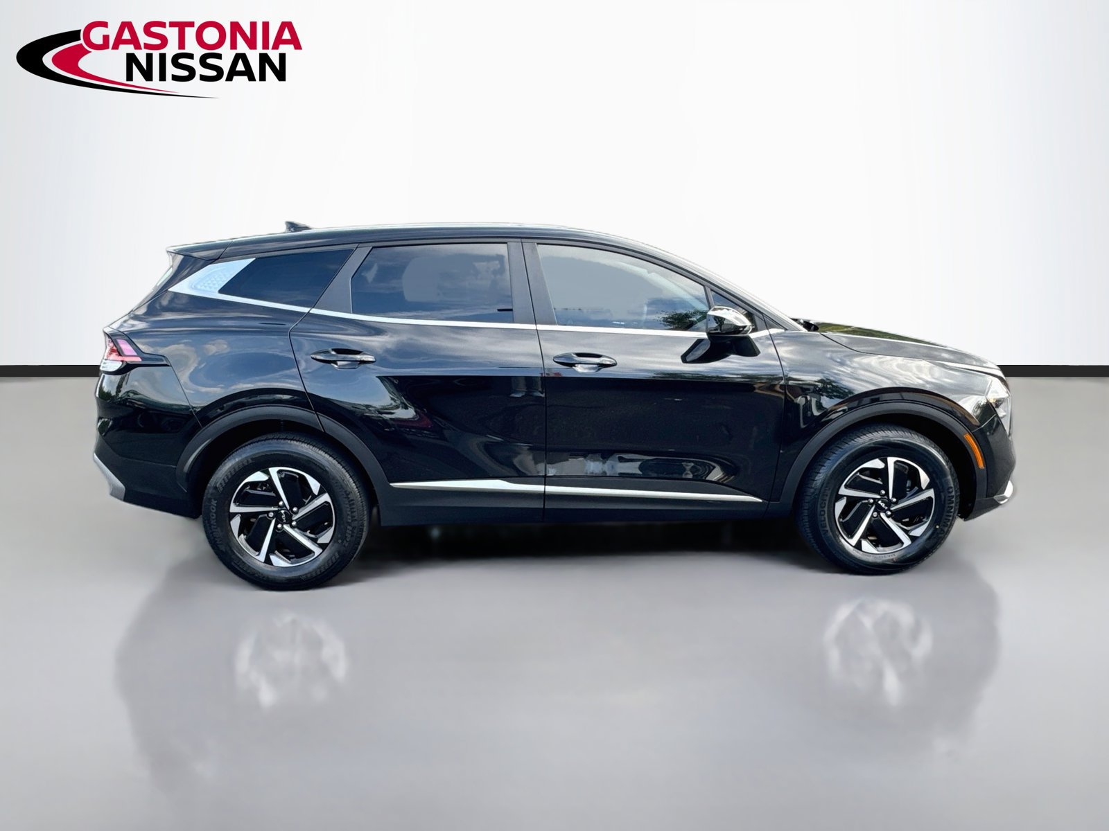 Used 2023 Kia Sportage LX AWD/4WD image 10