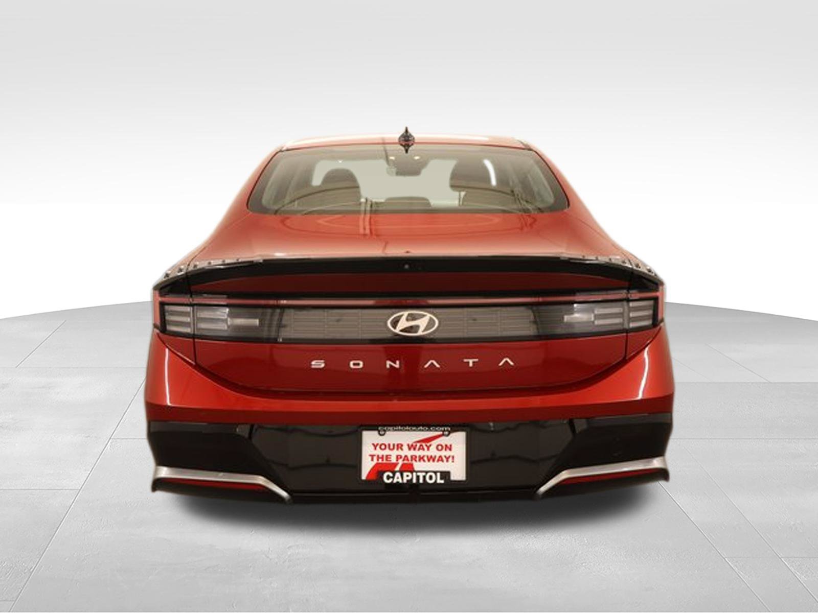 Used 2025 Hyundai Sonata SEL FWD image 3