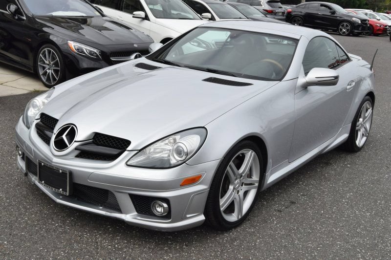 Used 2011 Mercedes-Benz SLK 350 image 4