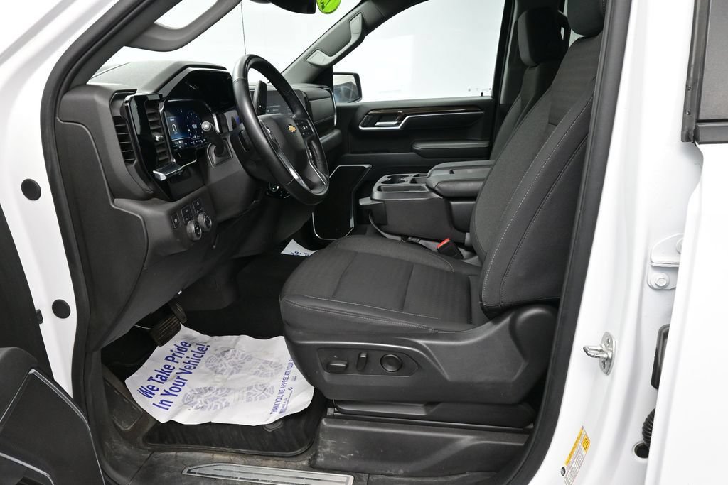 Used 2025 Chevrolet Silverado 1500 LT w/ Work Truck Package AWD/4WD image 28