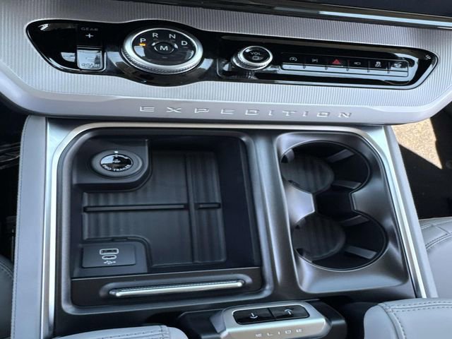 New 2026 Ford Expedition Max Active image 25