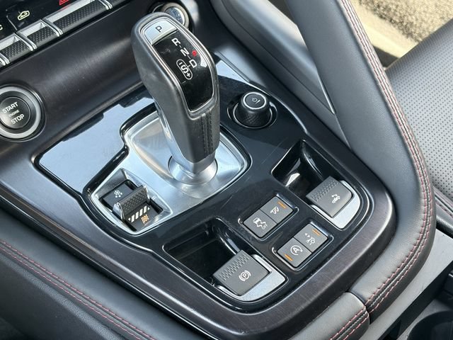 Used 2020 Jaguar F-TYPE Checkered Flag RWD image 17