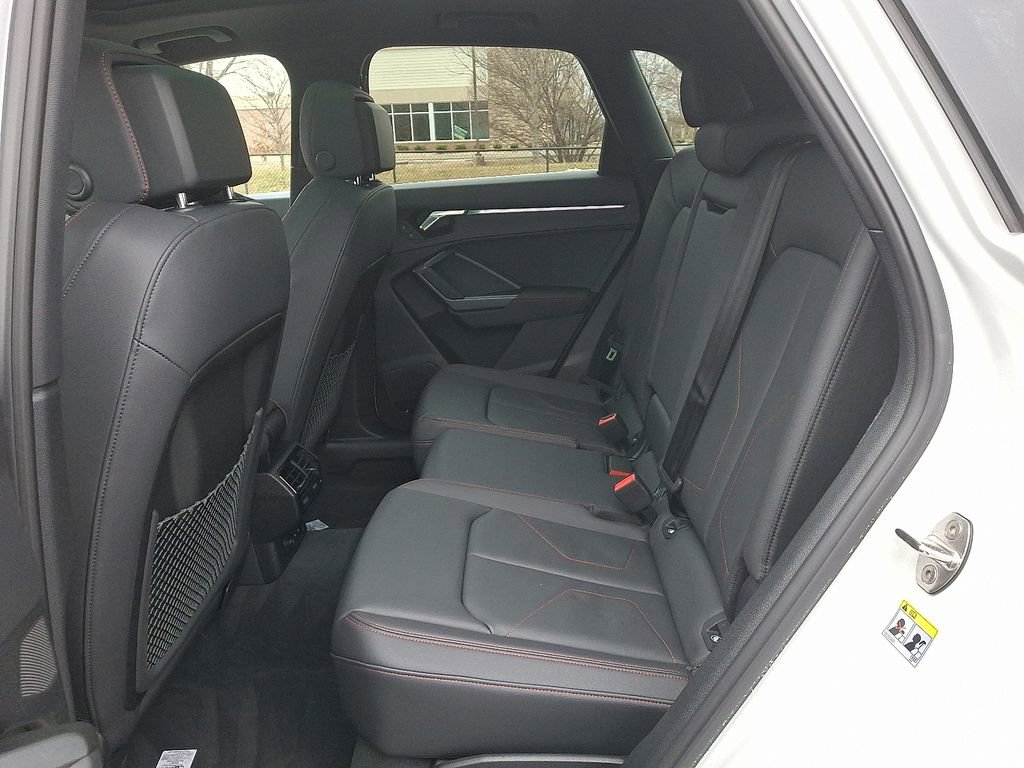 Certified 2025 Audi Q3 2.0T Premium Plus w/ Premium Plus Package image 10