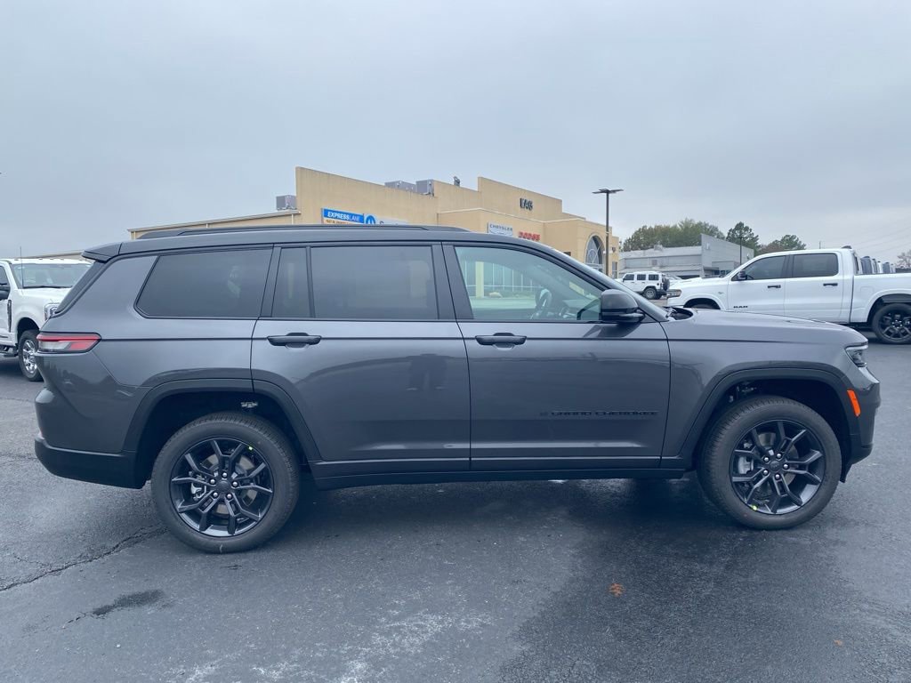 New 2025 Jeep Grand Cherokee L Limited image 8