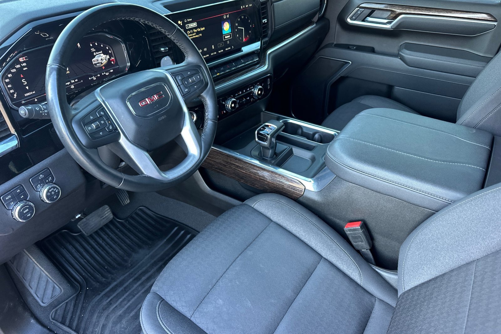 Used 2025 GMC Sierra 1500 Elevation w/ X31 Off-Road Package image 10