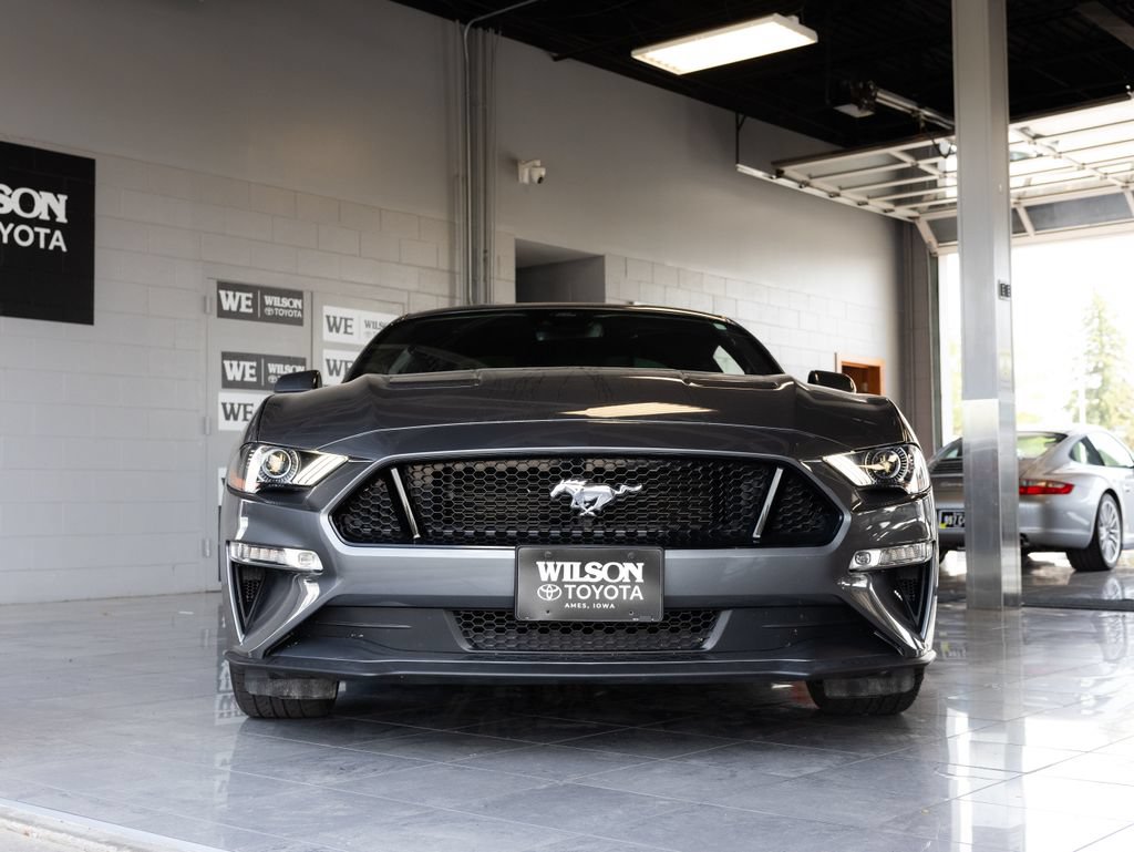 Used 2022 Ford Mustang GT Premium w/ Equipment Group 401A RWD image 3