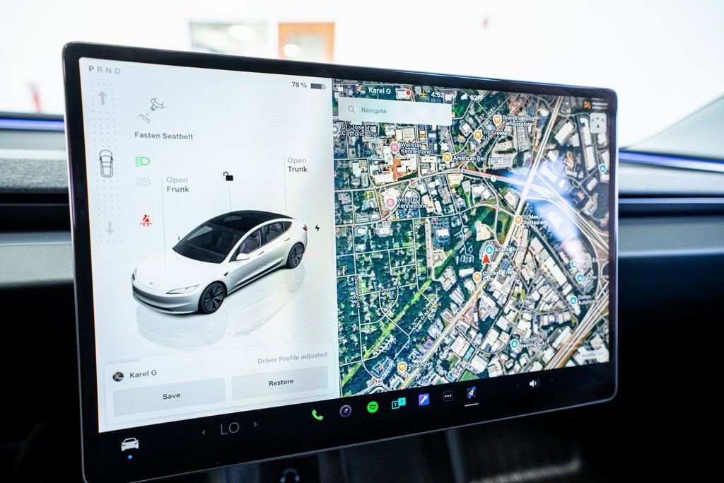 Used 2025 Tesla Model 3 Long Range image 38
