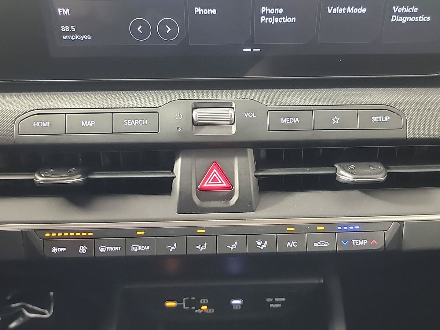 Certified 2025 Kia K4 FWD image 30