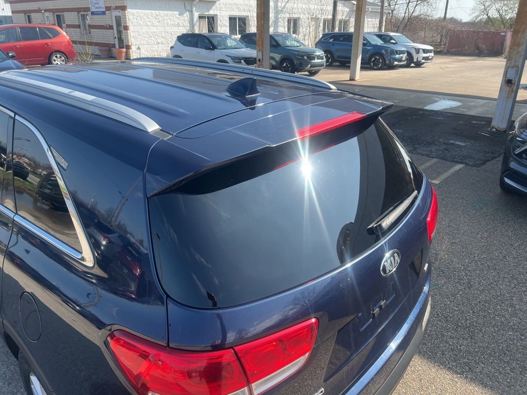 Used 2018 Kia Sorento LX image 35
