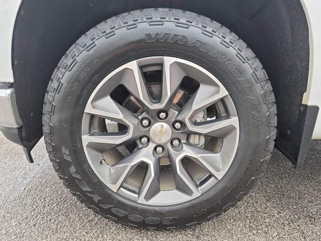 Used 2020 Chevrolet Silverado 1500 LT w/ All-Star Edition AWD/4WD image 21