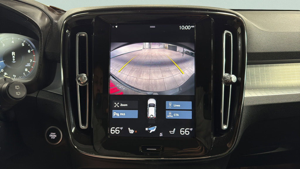 Used 2022 Volvo XC40 T5 Momentum image 35