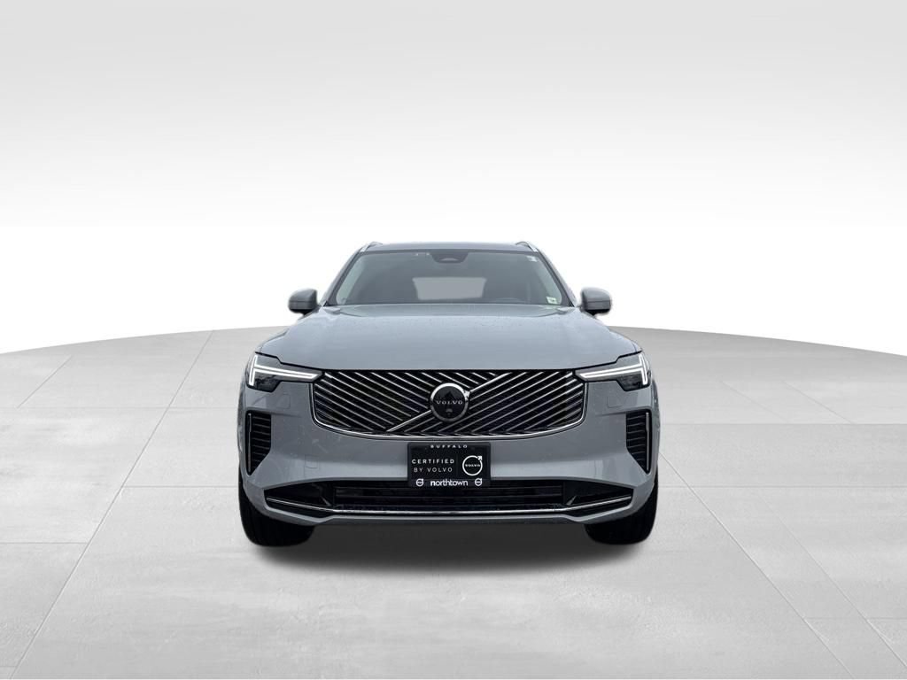 Certified 2026 Volvo XC90 B6 Plus w/ Protection Package Premier AWD/4WD image 5