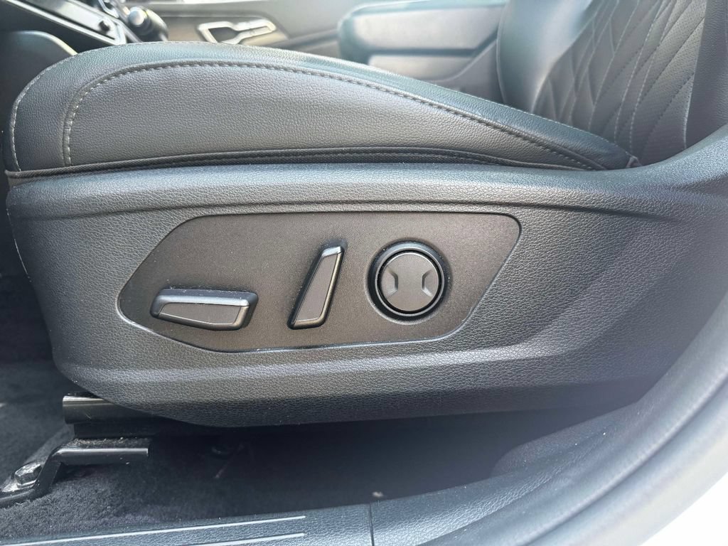 Used 2023 Kia Sportage X-Line w/ X-Line Premium Package AWD/4WD image 16