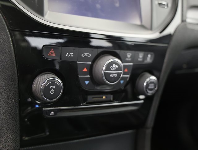 Used 2012 Chrysler 300 S w/ Luxury Group image 4